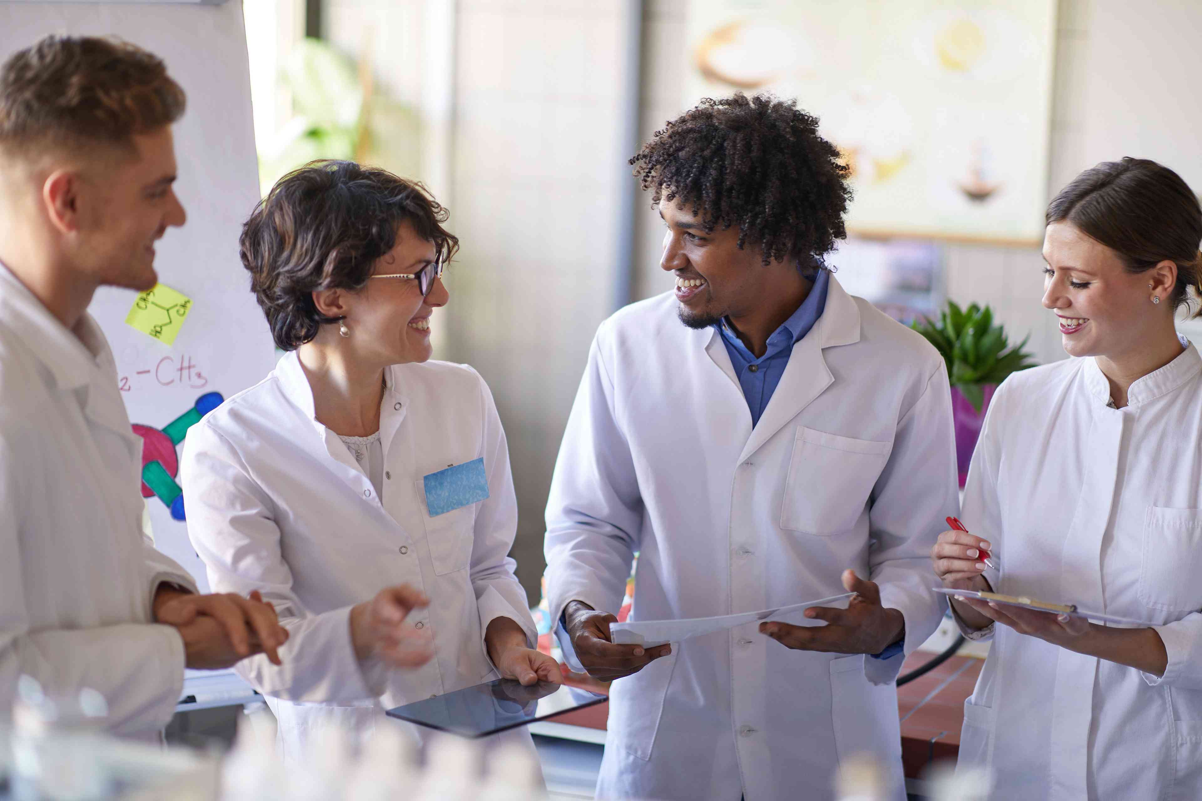 Medical students listening to a lecture in the lab - Image credit:  luckybusiness | stock.adobe.com