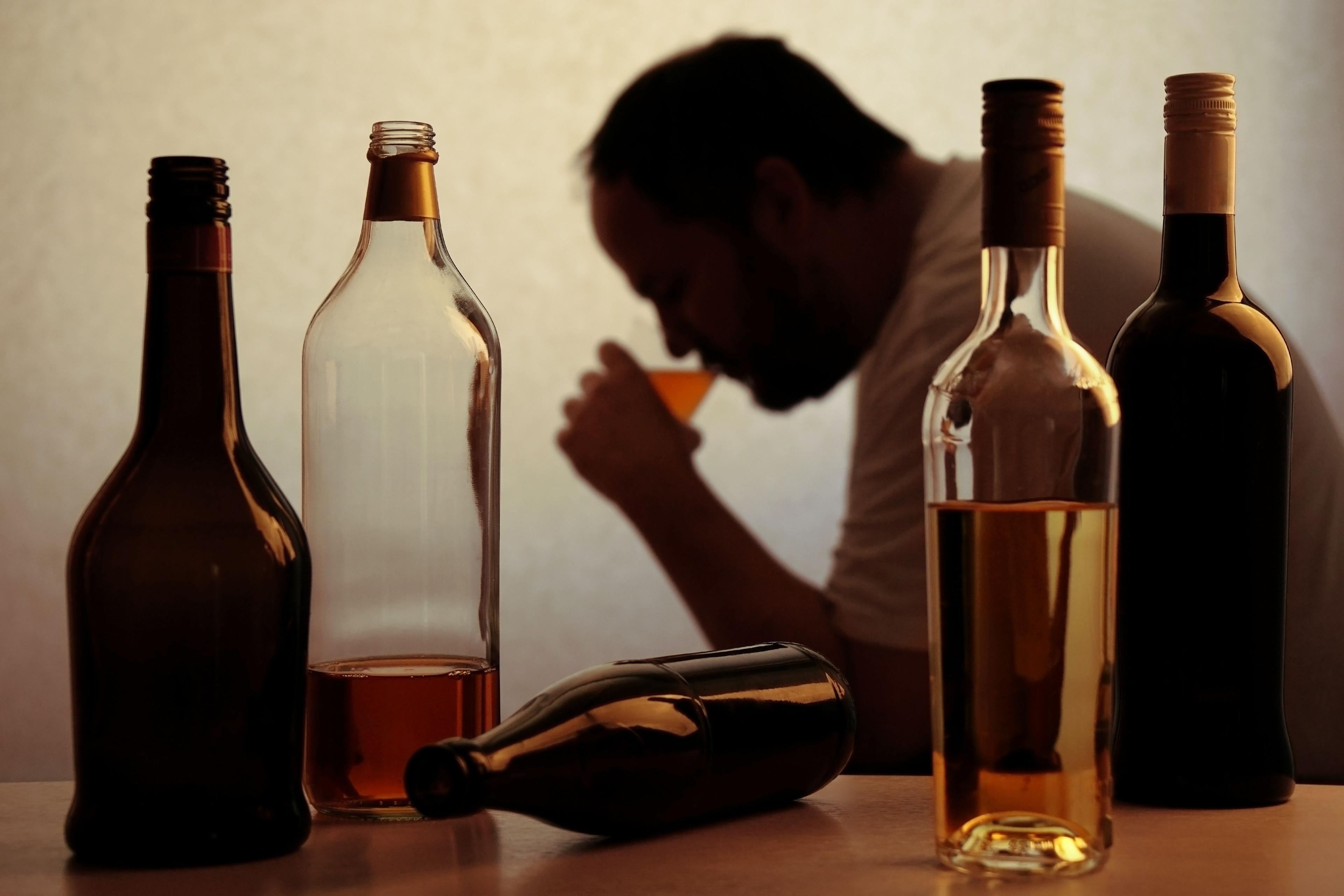 Alcohol Use Disorder | Image Credit: Axel Bueckert - stock.adobe.com