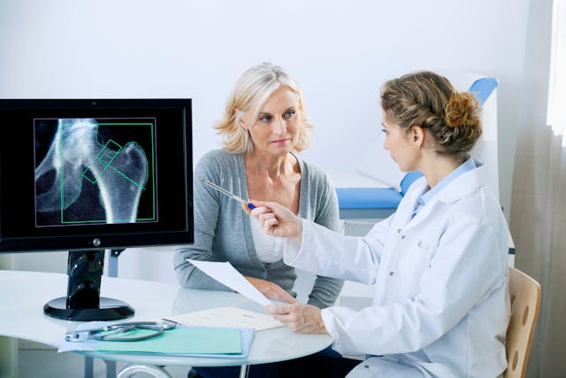 Osteodensitometry of the hip with an osteoporosis | Image Credit: RFBSIP - stock.adobe.com