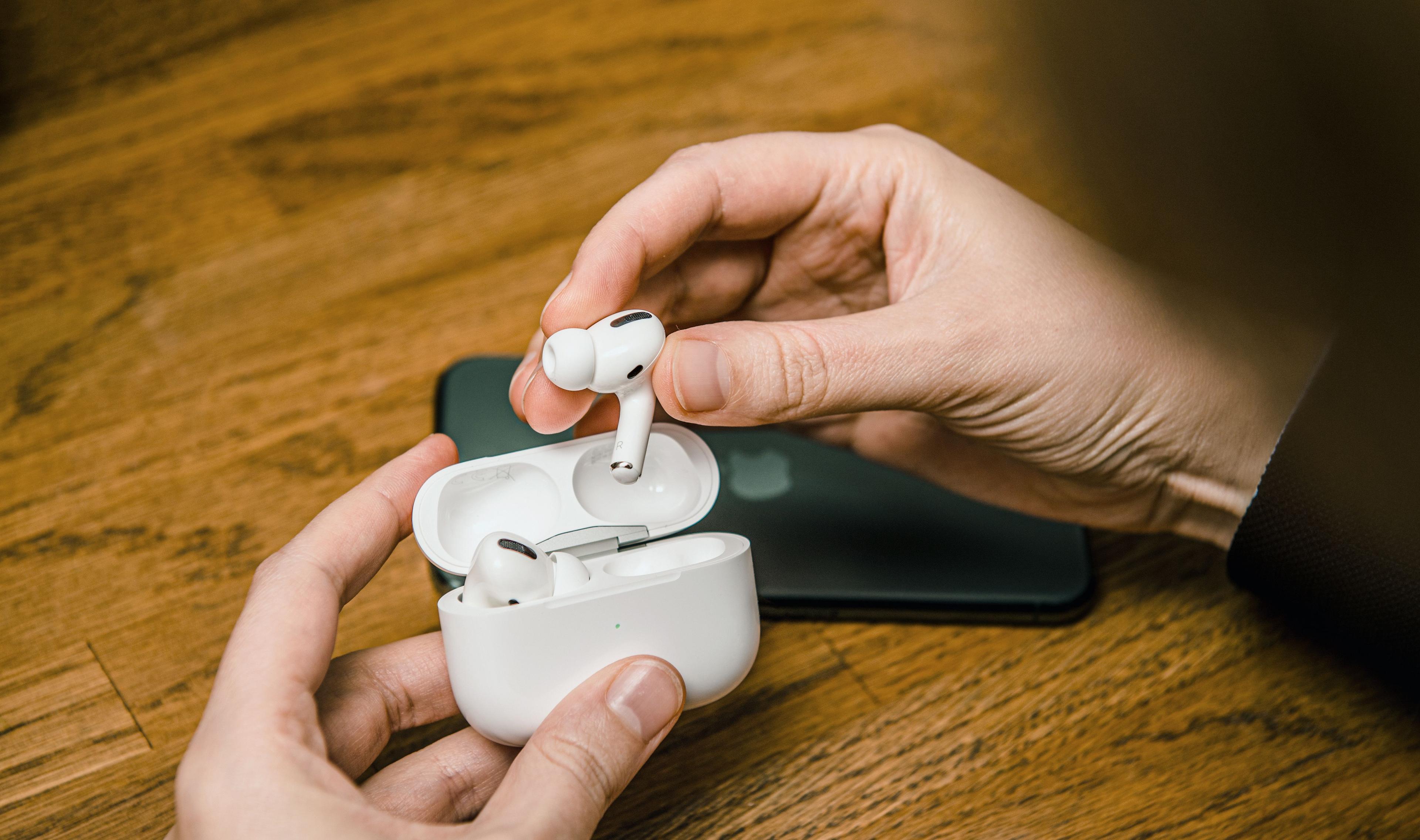 AirPods Pro, Apple, Hearing Aid | Image Credit: ifeelstock - stock.adobe.com